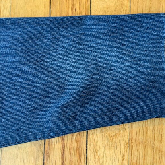 Halara Magic High Waisted Button Zipper Multiple Pockets Straight Leg Jeans - Picture 2 of 12